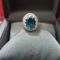 انگشتر توپاز آبی