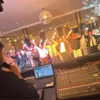 دی جی شومن جشن بالاترین کیفیت نازلترین قیمت از۱۹۰۰|خدمات پذیرایی، مراسم|اصفهان, جلفا|دیوار