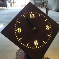 ساعت آباژور رومیزی چوبی|چراغ خواب و آباژور|کرج, عظیمیه|دیوار