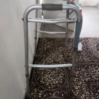 واکر  و توالت فرنگی