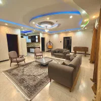 اجاره روزانه/باغ ویلا/فول امکانات/تجربه فوق العاده|اجارهٔ کوتاهمدت ویلا و باغ|کرج, حصارک پایین|دیوار