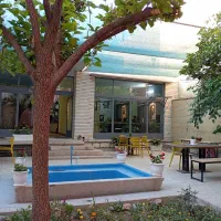 فضای اشتراکی هنری در آموزشگاه تکنیک|اجارهٔ کوتاه‌مدت دفتر کار و فضای آموزشی|اصفهان, شاهزید|دیوار