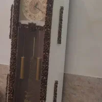 ساعت ایستاده و گنجه