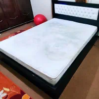 تخت خواب دونفره همراه با تشک