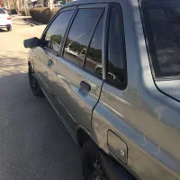 رنگ سبز زیتونی