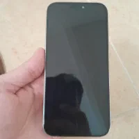 گوشی ایفون ۱۶ ساخت ویتنام رنگ گلد طلایی