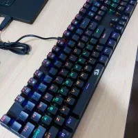 مدل K208سوییچ مکانیکال آبیFull-Sizeنورپردازی RGB