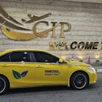 تاکسی تویوتا کمری هیبرید سفارش کانادا