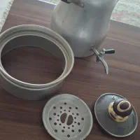 یک کتری و جاروبرقی