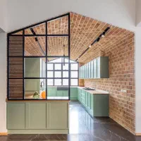 بازسازی و بازآفرینی واحد مسکونی و تجاری .