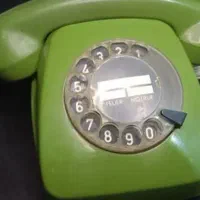 تلفن رو میزی قدیمی طرح قورباغه ای
