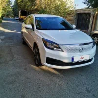 آئولوس E70 (دانگ فنگ برقی)