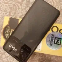 گوشی پوکوc40