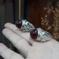 انگشتر های دست ساز باسنگ کهنه