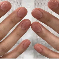 کاشت ناخن  و ژلیش پا و لمینیت کاملا رایگان