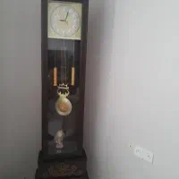 میز ناهارخوری ساعت ایستاده