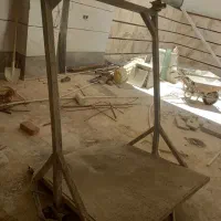 بالابر داخل چاله آسانسور