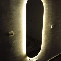 آینه پشت چراغ دار