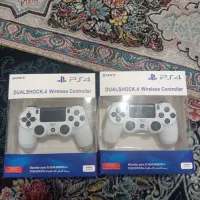 دسته پلیستیشن 4کاملا نوبدون استفاده های کپی 1000