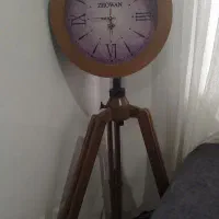 ساعت ایستاده چوبی