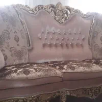مبل سلطنتی ۹ نفره همراه با میز عسلی و جلو مبلی