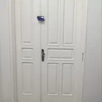 درب ورودی آپارتمان