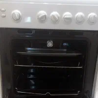 گاز ۴شعله. فر دار.     آلمانی