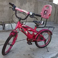 دوچرخه|دوچرخه، اسکیت، اسکوتر|قدس, شهرقدس|دیوار