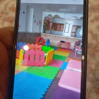 تعداد ی وسایل مهد فروشی