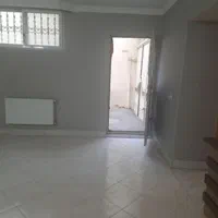واحد ۶۵ متری واقع در خ آراسته ( بزرگمهر ، گلزار )|فروش آپارتمان|اصفهان, گلزار|دیوار