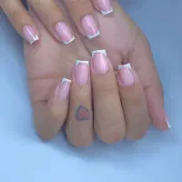 آموزش کاشت ناخن و خدمات ناخن ارزان در منزل مشتری|خدمات آرایشگری و زیبایی|فولادشهر, مسکن مهر فولادشهر|دیوار