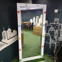 آینه گیریم قدی|آینه|اندیشه, اندیشه فاز ۳|دیوار