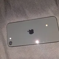 اپل iPhone SE (2020) با حافظهٔ ۶۴ گیگابایت
