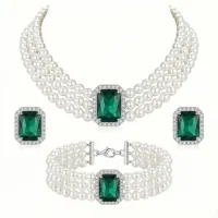 ست زیورآلات مروارید و نگین سبز ۳ تکه