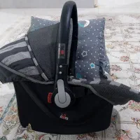 کریر و تاب بچه بسیار تمیز و در حد نو|اسباب و اثاث بچه|شیراز, دارالرحمه|دیوار