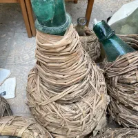خمره شیشه ایی اصل قدیمی برای ابلیمو ،سرکه ، عرقیات|ظروف سرو و پذیرایی|شیراز, اصلاح‌نژاد|دیوار