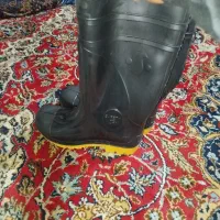 سلام دو جفت چکمه