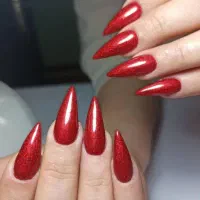 خدمات کاشت و ترمیم ناخن و آموزش تخصصی