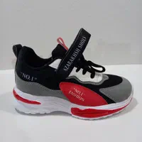 همکارآقایاخانم جهت کاردرکفاشی