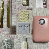 تعدادی وسایل کاشت مژه