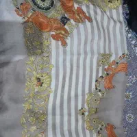 تعدادی روسری ژاکارد ،مجلسی،شال به فروش می رسد