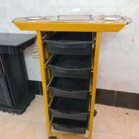 صندلی و ترولی آرایشگاه