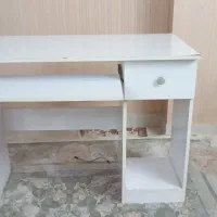 میز کامپیوتر و تحریر
