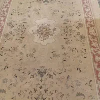 فرش ۶ متری تمیز، نگهداری‌شده و بدون پارگی