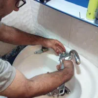 تعمیر آبگرمکن دیواری و نصب و تعمیر شیر آلات|خدمات پیشه و مهارت|تبریز, |دیوار