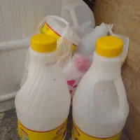 دبه وبطری سرکه