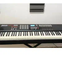 میدی کنترلر آکایی