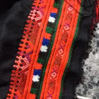 شیرازه وچوتل|لباس|سراوان, |دیوار