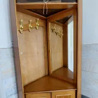 تخت،کمد،میزآرایش،دو عدد میز عسلی،جاکفشی و جالباسی|تخت و سرویس خواب|قم, باجک سه|دیوار