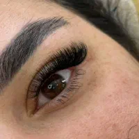 اکستنشن مژه +لیفت لمینت ابرو ومژه+کاشت گیاهی